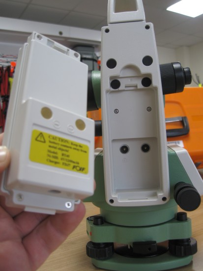 Электронный теодолит LP402 (FOIF) точность 2&quot;, лазерный целеуказатель