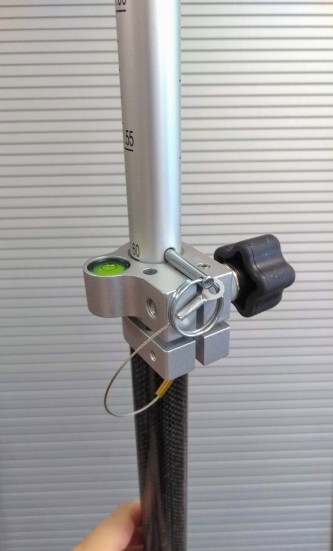 Веха для GPS, длина 2,5м., две секции, карбон и алюминий, уровень, винт.