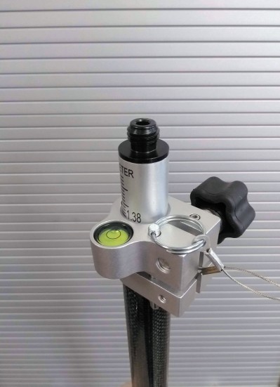 Веха для GPS, длина 2,5м., две секции, карбон и алюминий, уровень, винт.