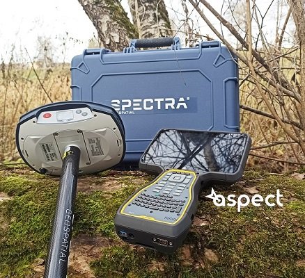 Комплект база + ровер Spectra SP85 УКВ + Ranger 7