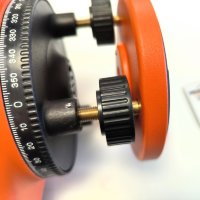 подъемные винты нивелира AL32