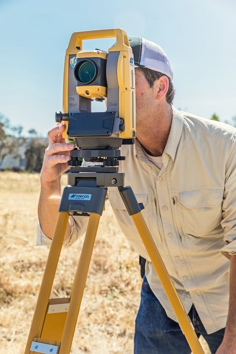 Технический тахеометр Topcon GM-105