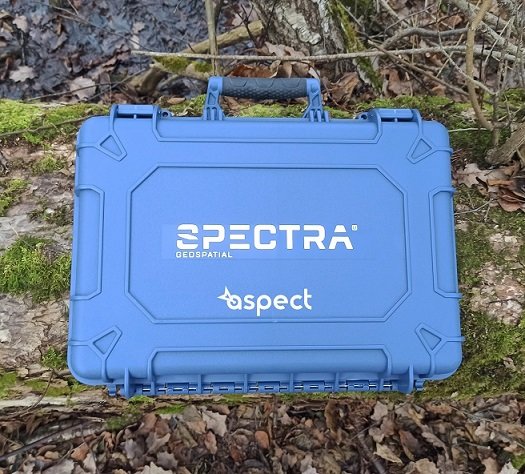 Комплект база + ровер Spectra SP85 УКВ + Survey Mobile