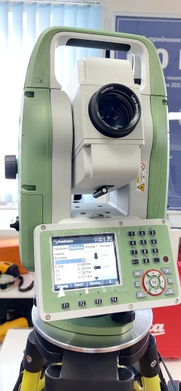 Тахеометр Leica TS03 R500 (2&quot;)