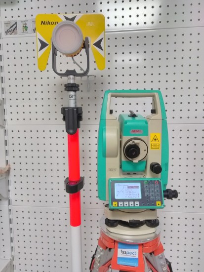 Тахеометр Ruide R2 (СКО 2&quot;, до 1000 м без отражателя, USB) комплект TOPO