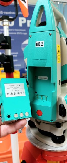 Тахеометр Ruide RIS 2 (СКО 2&quot;, до 1000 м без отражателя, USB)