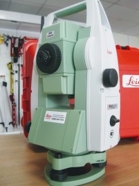 Тахеометр Leica TS06plus R500 7&quot; Arctic