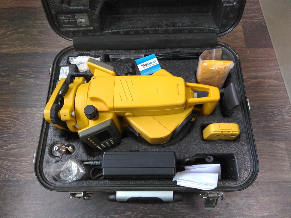 Тахеометр Topcon GPT-3105N бу