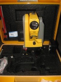 Тахеометр Trimble (Zeiss) 3303 DR X-treme 3&quot;, до -35С Бу 2004г 